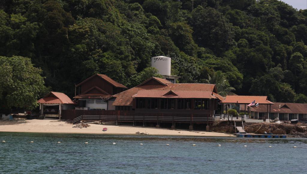 Gem Island Resort & Spa Pulau Gemia Exterior photo